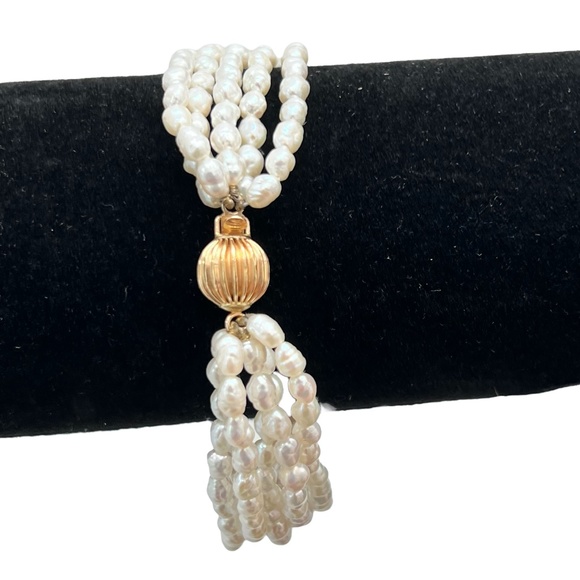 VINTAGE 8" LONG 5 STRAND RICE FRESHWATER PEARL WITH 14K BALL CLASP BRACELET - Picture 3 of 9